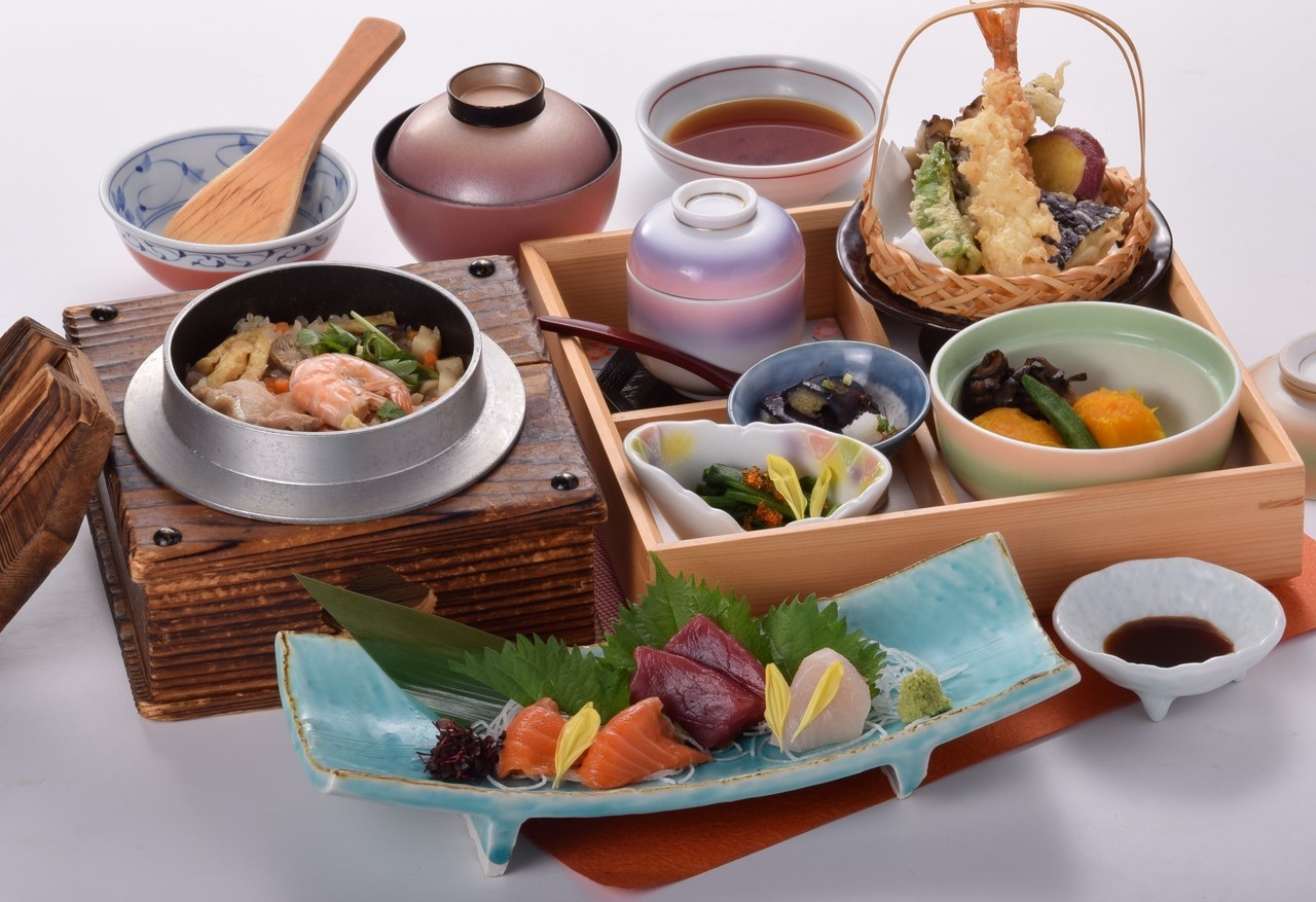 浜名湖鰻「うなぎ釜めし膳」